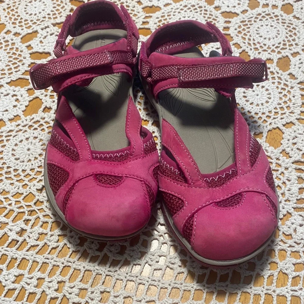 Merrell Azura Wrap Hiking Sandals Womens 7 Raspberry Pink Excellent